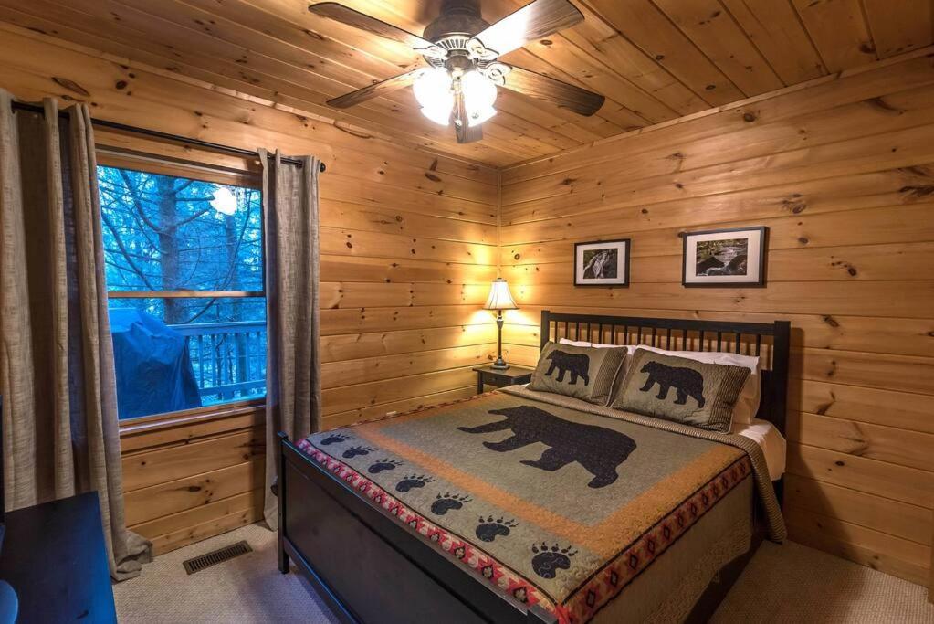 Private Creekside Cabin+Hot Tub,Pool Table, & Pets Ellijay Exterior foto